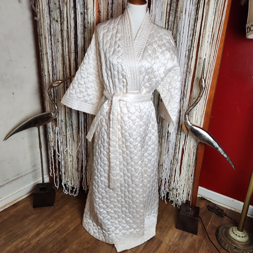 Vintage Barbizon Quilted Robe